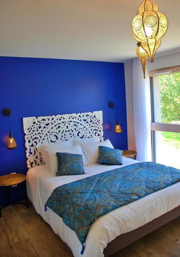 La Cle Des Chaumes Bed & Breakfast Boisset-les-Montrond Bagian luar foto