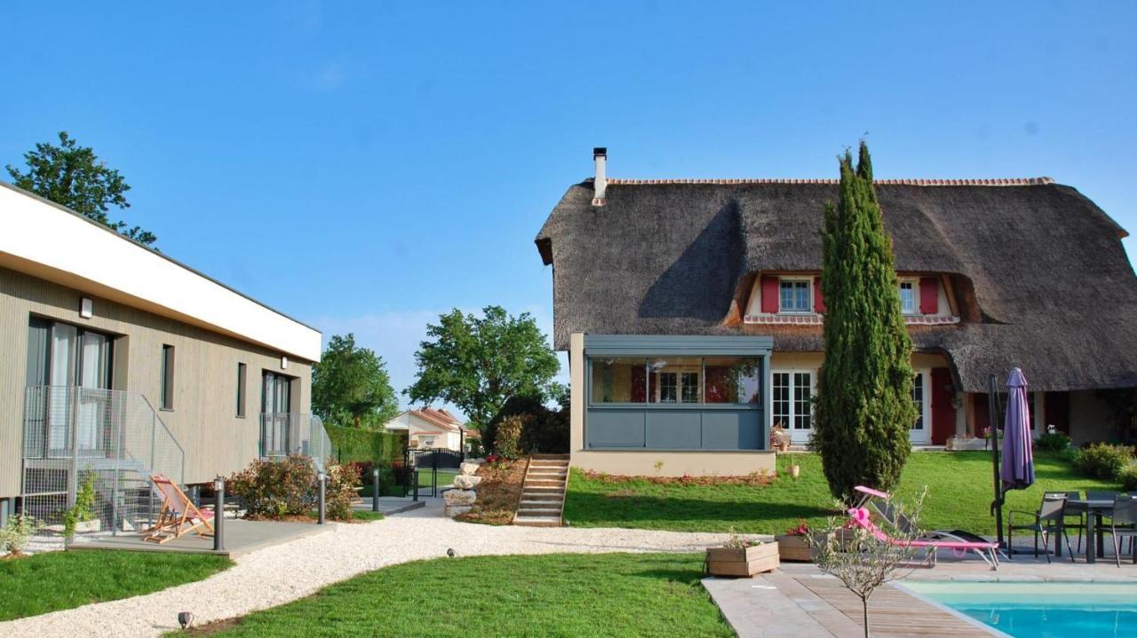 La Cle Des Chaumes Bed & Breakfast Boisset-les-Montrond Bagian luar foto