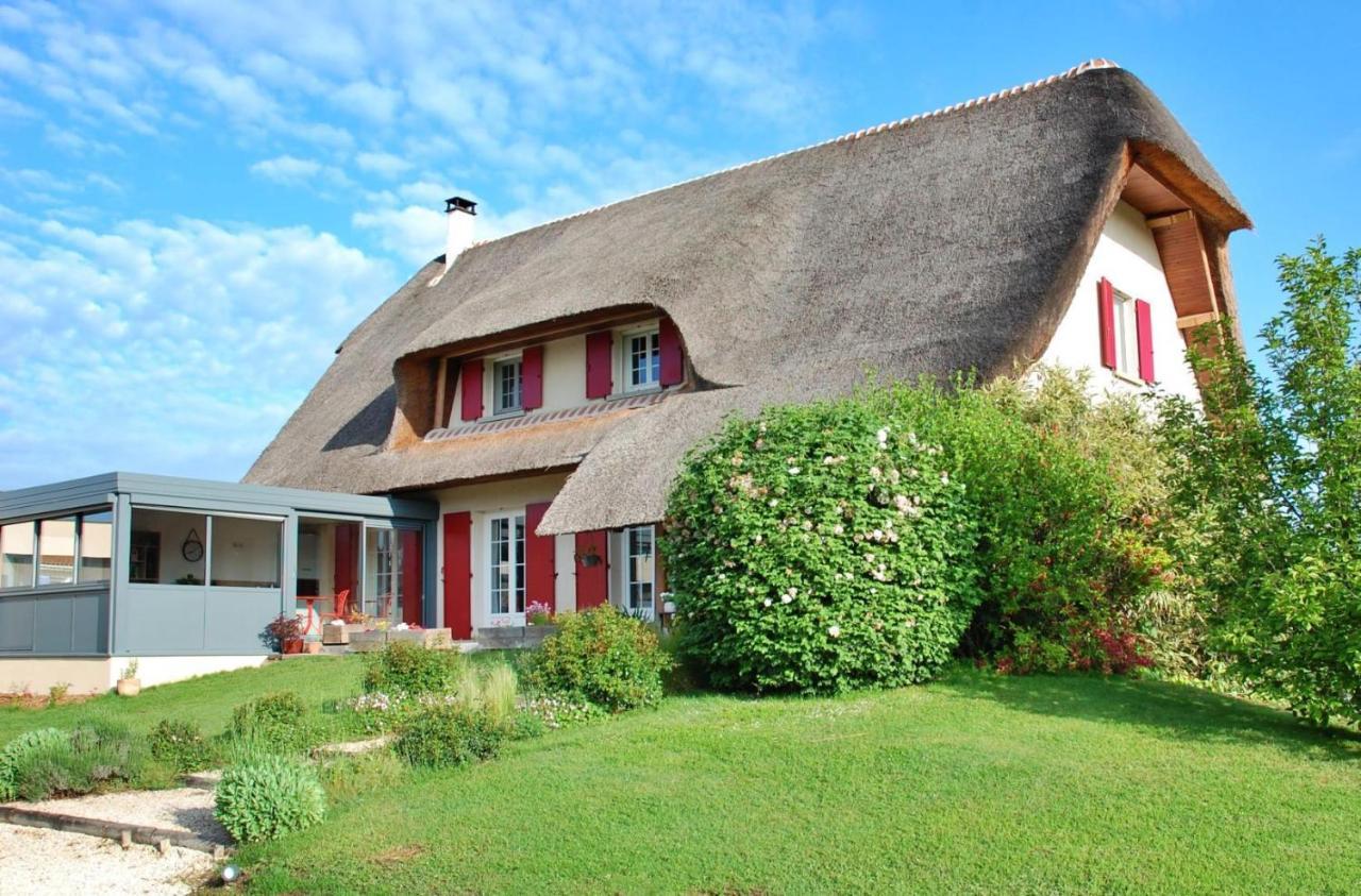 La Cle Des Chaumes Bed & Breakfast Boisset-les-Montrond Bagian luar foto