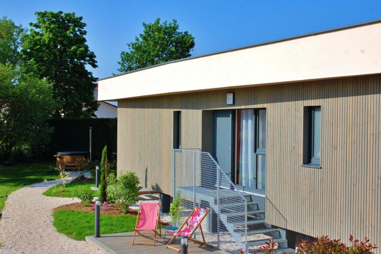 La Cle Des Chaumes Bed & Breakfast Boisset-les-Montrond Bagian luar foto