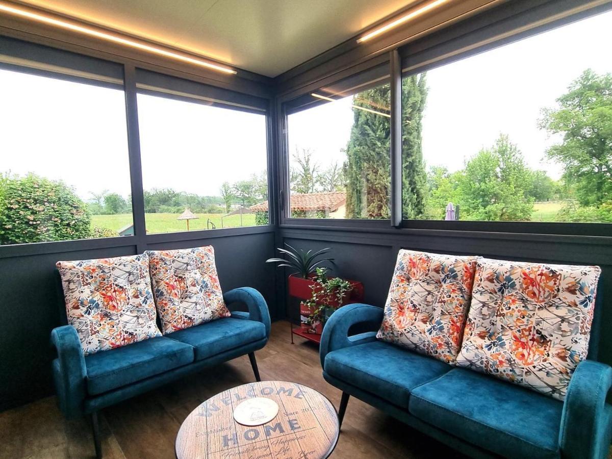 La Cle Des Chaumes Bed & Breakfast Boisset-les-Montrond Bagian luar foto