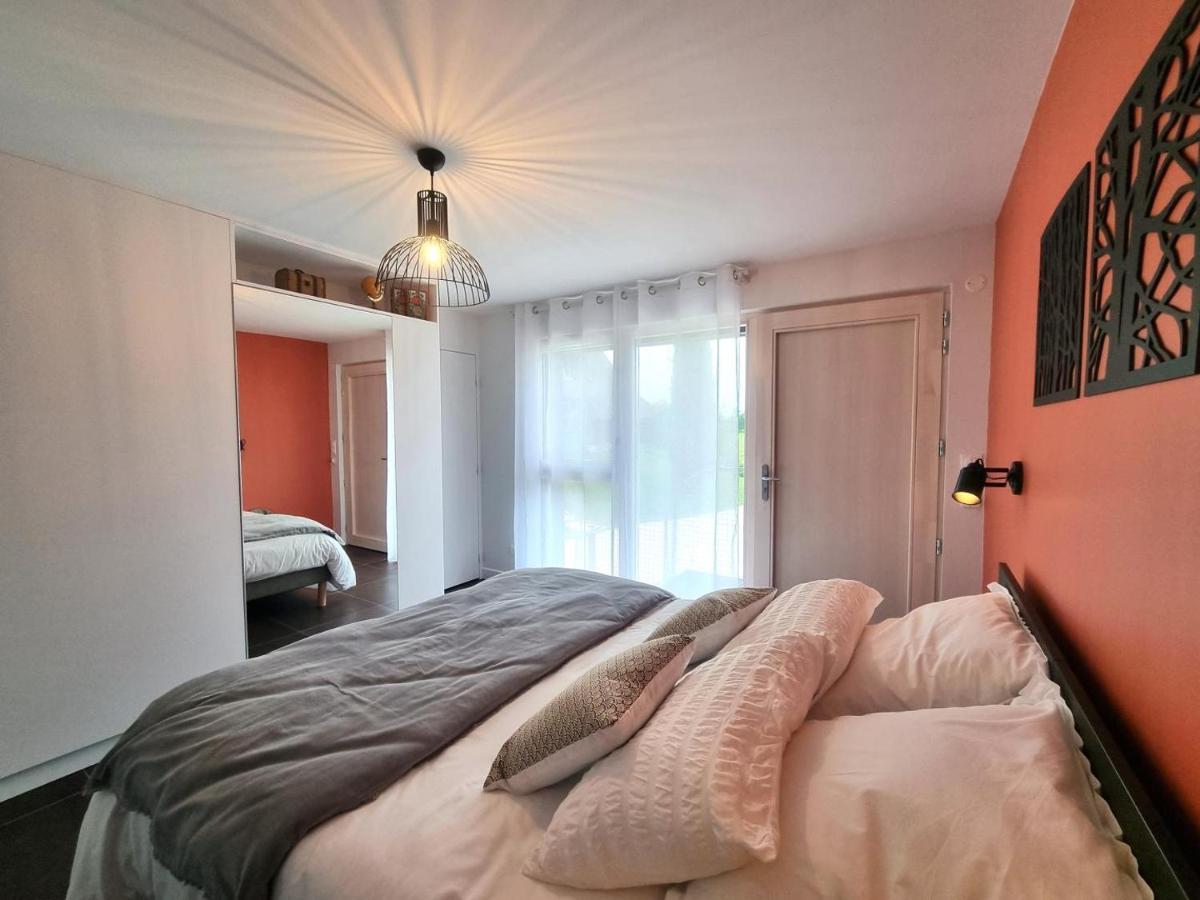 La Cle Des Chaumes Bed & Breakfast Boisset-les-Montrond Bagian luar foto